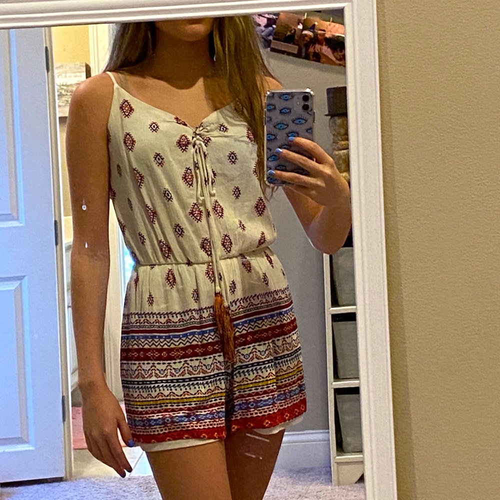 Detailed romper!